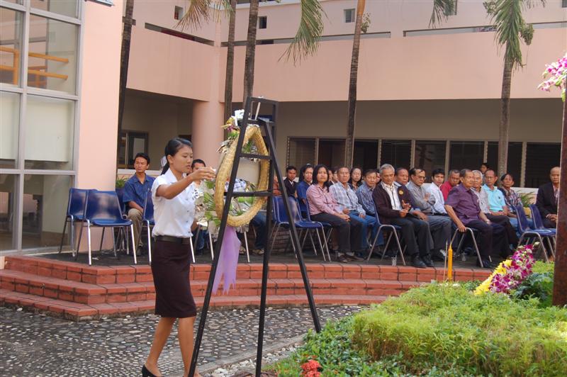 ../Picture/2552/DSC_0033 (Medium).JPG